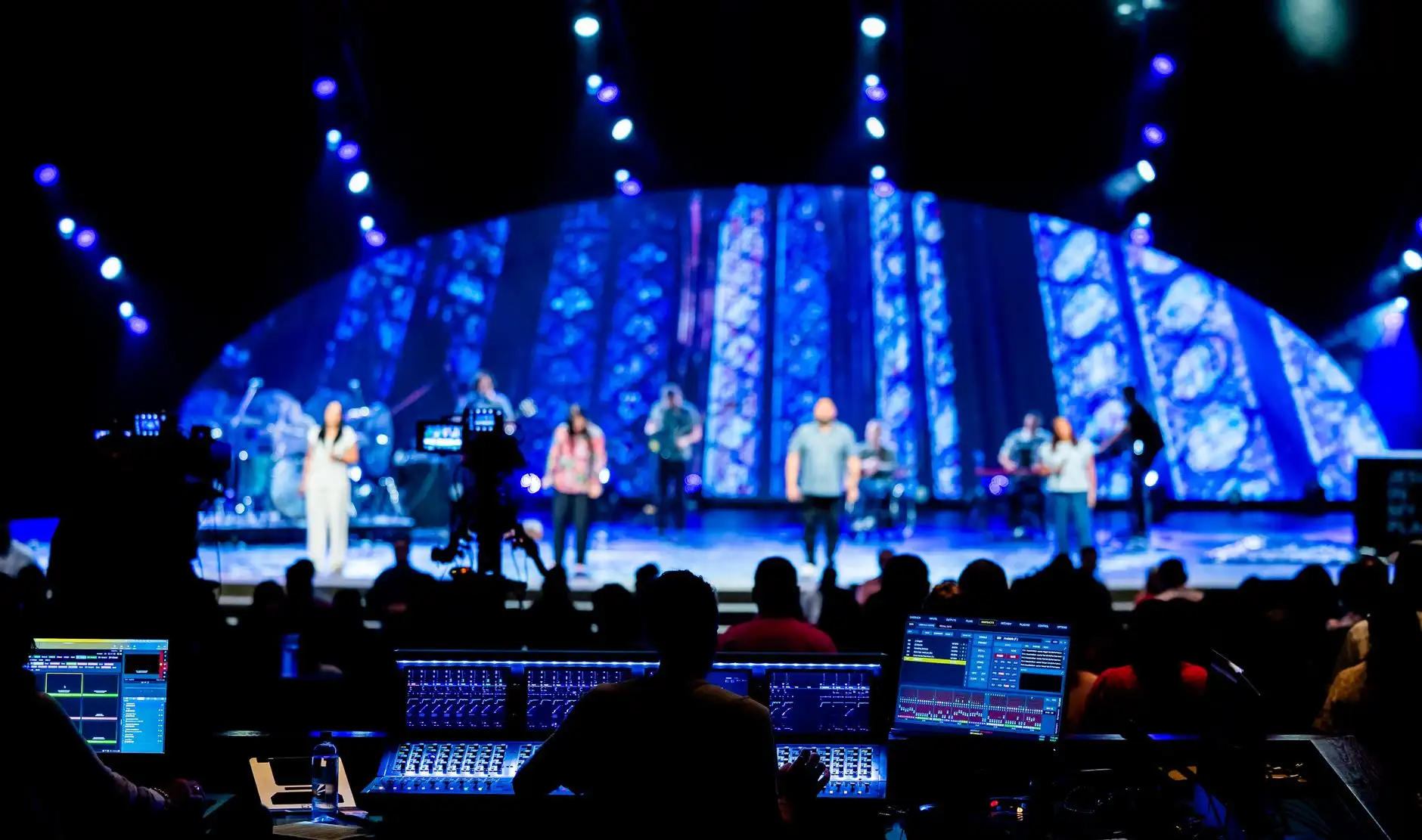 山东省智慧教育政策解读与学校数字化转型实施路径