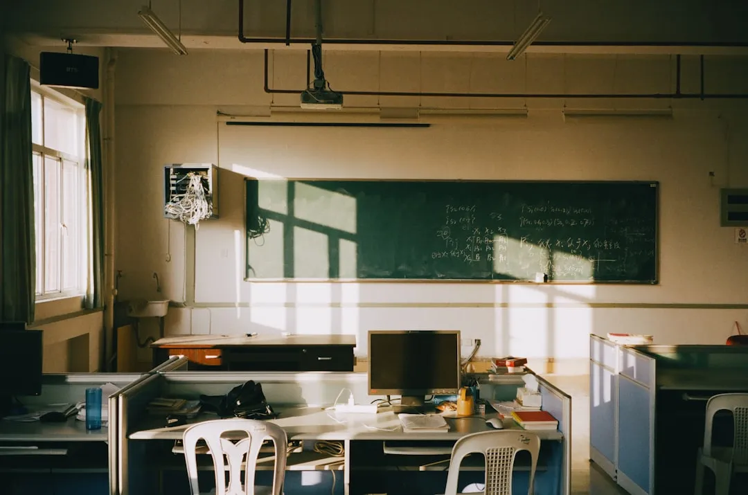智慧教室建设方案：山东智教岛教育科技的教学设备选型指南正文配图 2